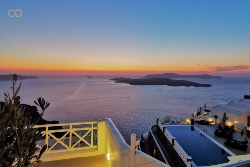 Forever Chasing Sunsets At Petit Palace Suites Santorini