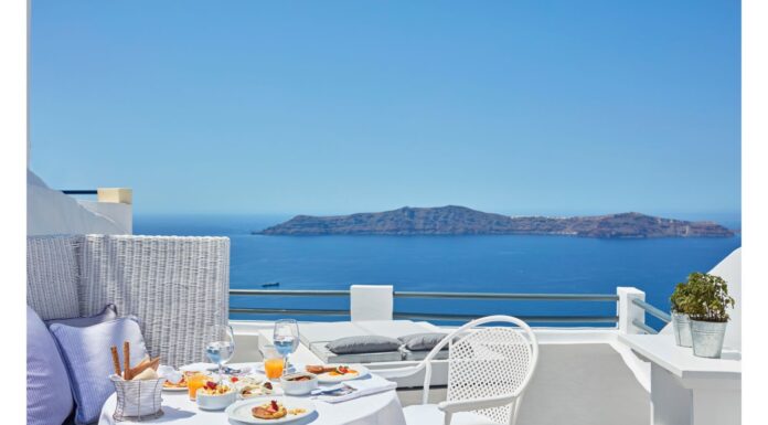 Notable Villas and Suites in Santorini
