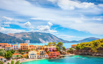 ETC: Greece in the Top 5 most sought-after destinations for travel in Spring and Summer | 17% plan to spend more than 2,500 euros per trip