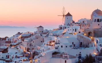 Santorini Experience 2025: A Decade of Global Sports Tourism on the Caldera