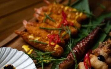 Barolo Beach Santorini