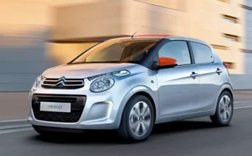 Ανακαλύψτε τη Σαντορίνη με τη Vazeos Car Rental