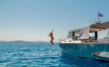 Experience Luxury in Santorini with Santorini Luxury Travel