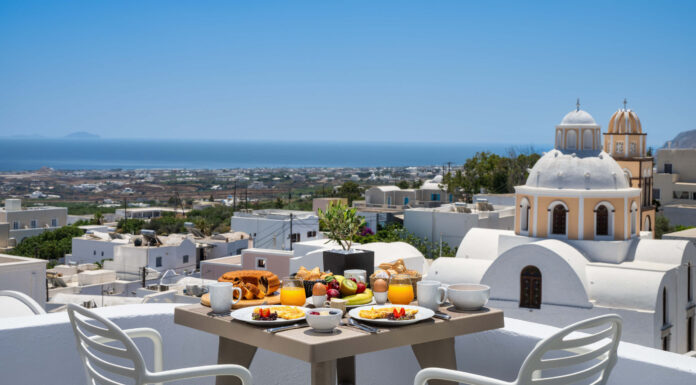 Hill Suites Santorini: Boutique Comfort Above the Capital of the Island