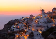 Discover Santorini the Premier Way: A Tailored Travel Experience