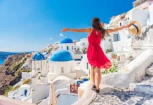 Greek tourism: €23.6 billion spent by foreign visitors in 2025, but with shorter stays – Who “spends big” and why Germany is causing concern