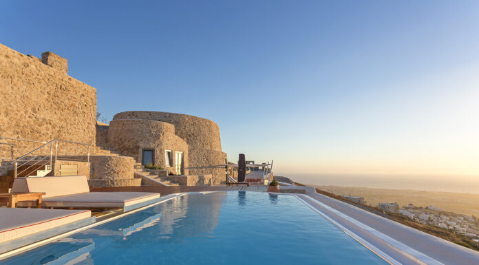Kamini Santorini Villas: A Private Luxury Escape Above the Aegean